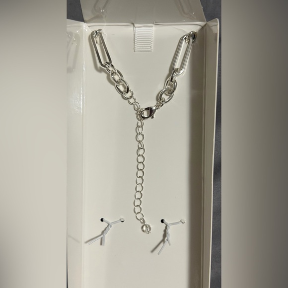 ✨New in Box✨House of Harlow: Necklace - Picture 3 of 6